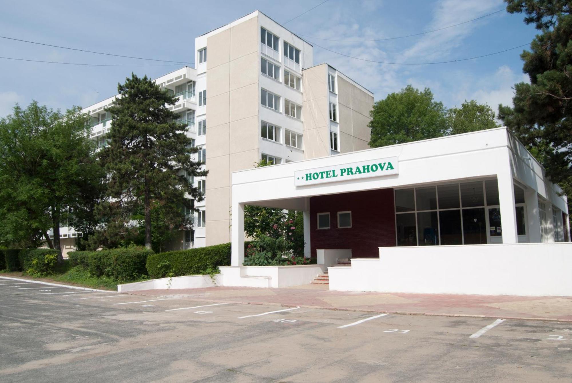 Hotel Prahova Saturn Exterior photo